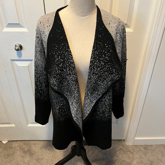 Contemporarie size L cardigan - Picture 2 of 14